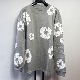 Long Sleeve Cotton Wreath Tee