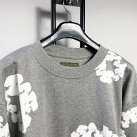 Long Sleeve Cotton Wreath Tee