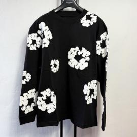 Long Sleeve Cotton Wreath Tee