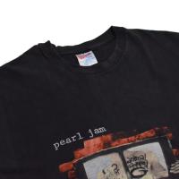 PEARL JAM window pain